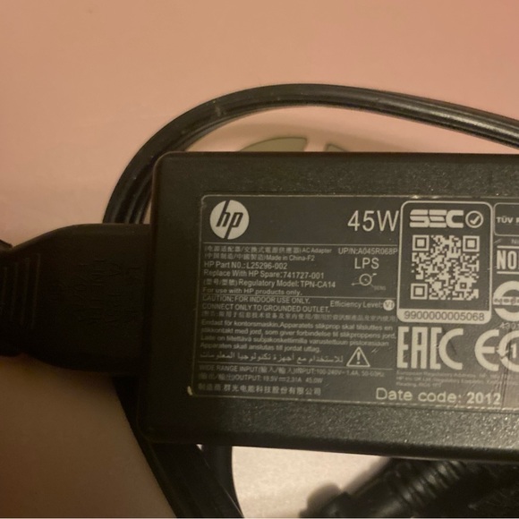 GOLD HP 14 LAPTOP CHARGER INCLUDED - Picture 8 of 11